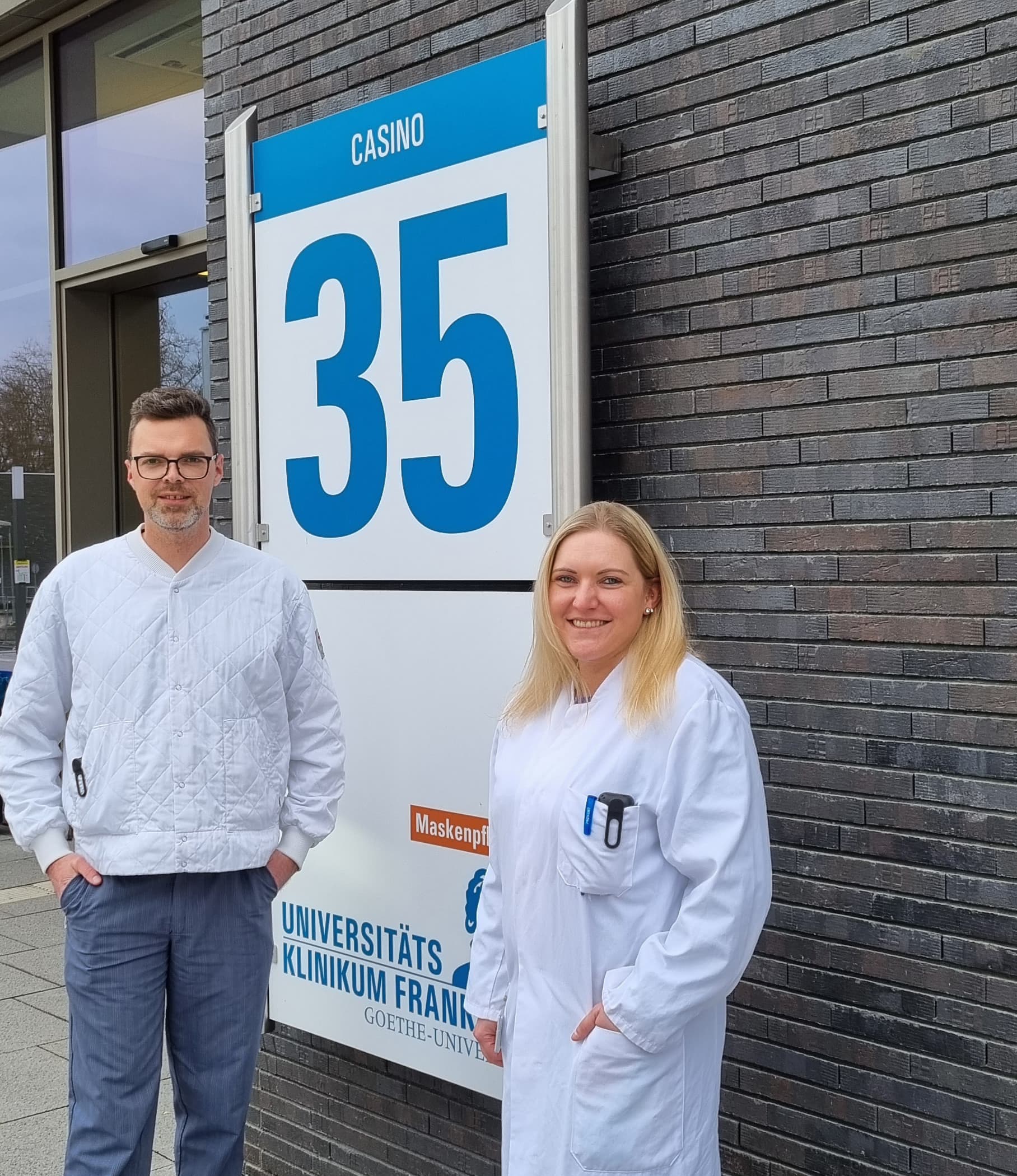Markus Conze (Leitung der Patientenverpflegung) und Marina Becker (Abteilungsleiterin)